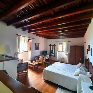 https://casa-rural-amapola.in-canary-islands.com